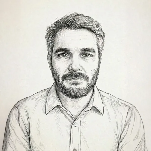 Σκίτσο-πορτρέτο του Τσαντήλα Ραφαήλ, Digital Marketing Manager